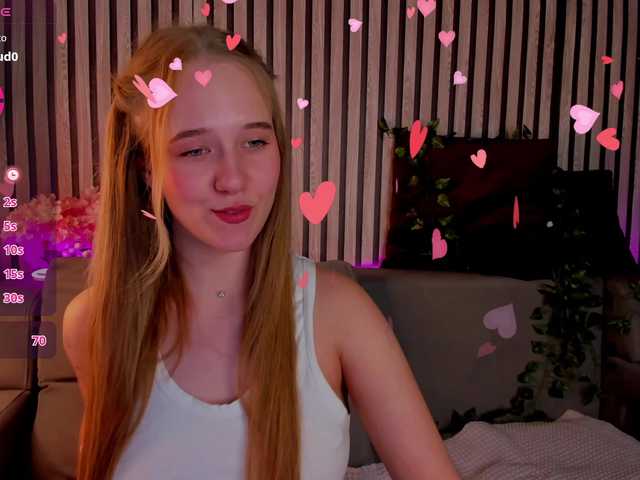 Casey-Sweeet's BongaCams show and profile