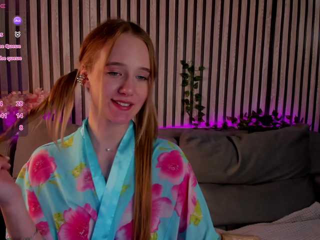 Casey-Sweeet's BongaCams show and profile