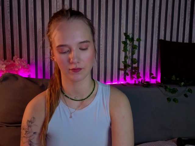 Casey-Sweeet live cam