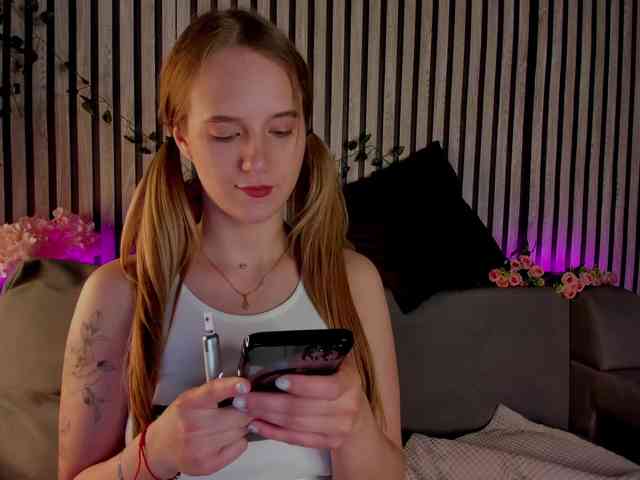 Casey-Sweeet webcam