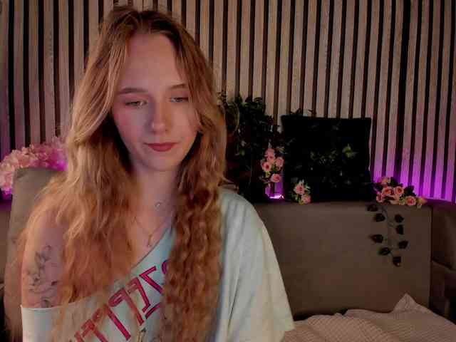 Casey-Sweeet webcam