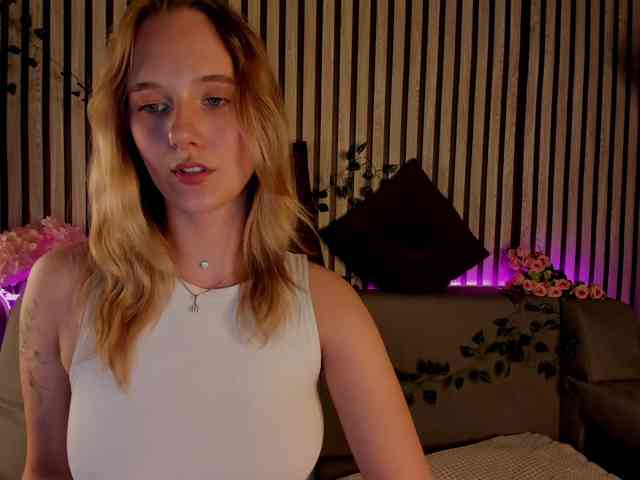 Casey-Sweeet webcam