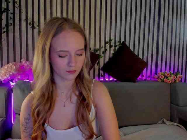 Casey-Sweeet webcam