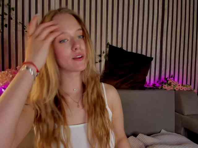 Casey-Sweeet webcam