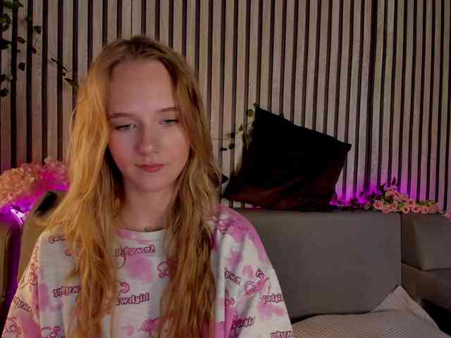 Casey-Sweeet webcam