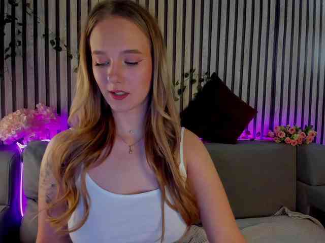 Casey-Sweeet webcam