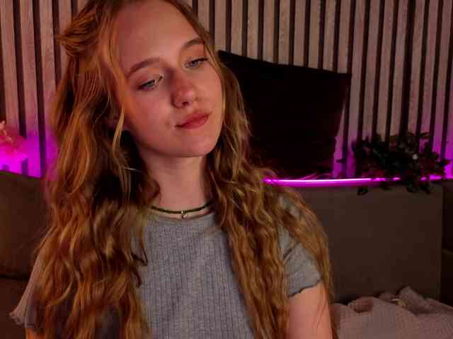 Casey-Sweeet webcam
