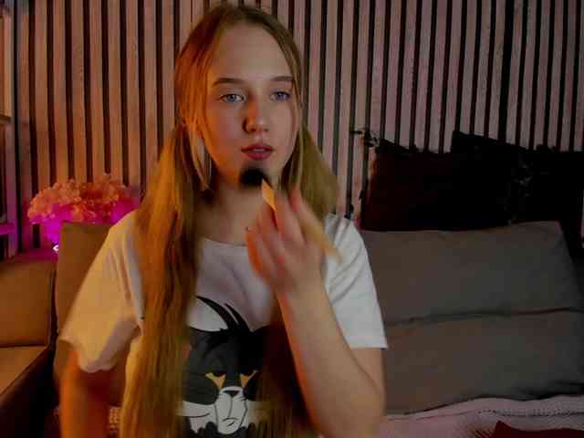 Casey-Sweeet webcam