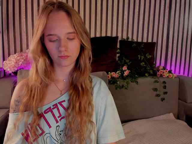 Casey-Sweeet webcam