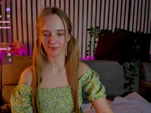 Casey-Sweeet webcam