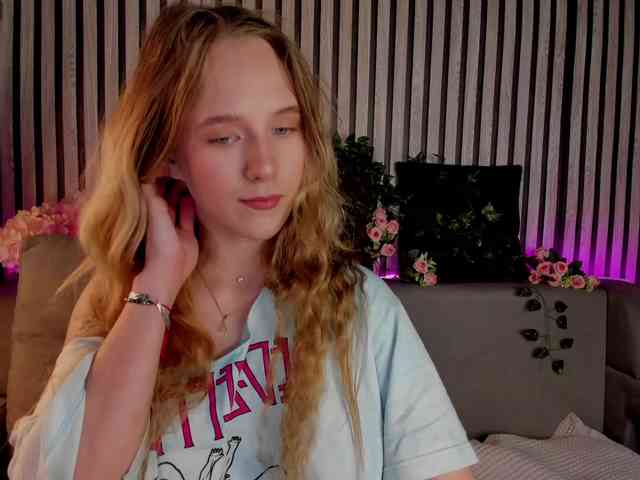Casey-Sweeet webcam