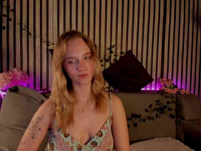 Casey-Sweeet webcam