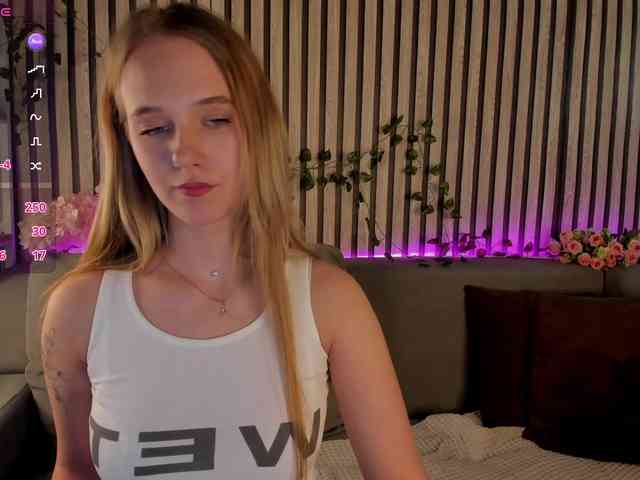 Casey-Sweeet Live Webcam on BongaCams