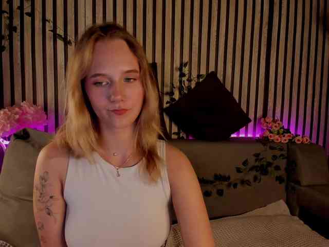 Casey-Sweeet webcam