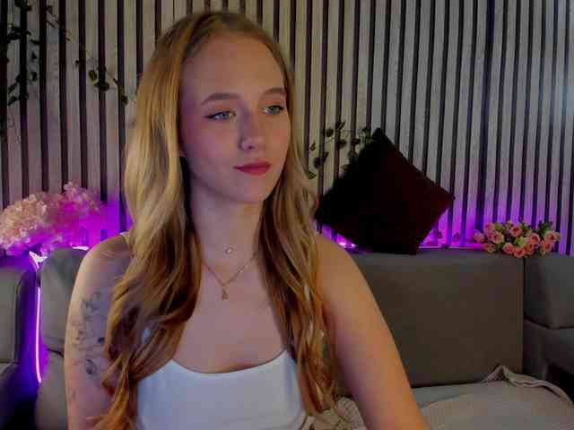 Casey-Sweeet webcam