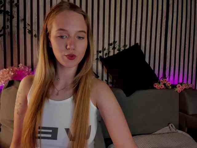 Casey-Sweeet webcam