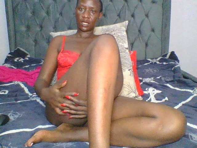 Silentqueen93 live cam on UnifiedCams