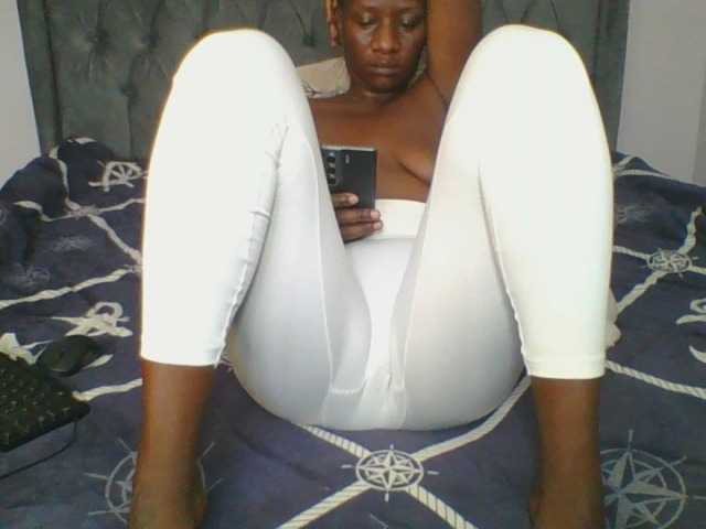 Silentqueen93 live webcam show