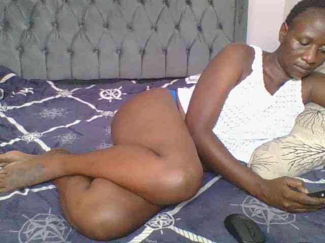 Silentqueen93 webcam