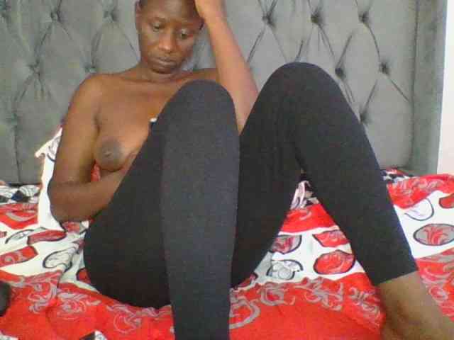 Silentqueen93 webcam