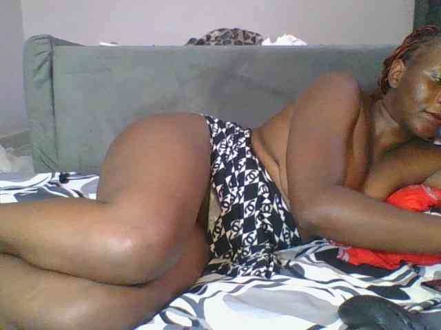 Silentqueen93 webcam