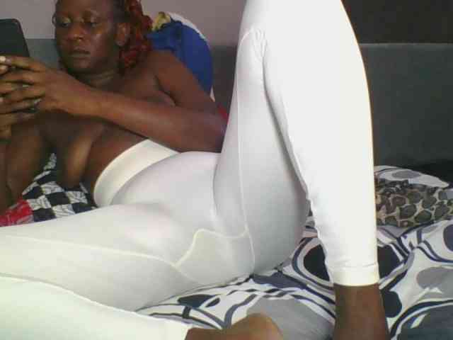 Silentqueen93 webcam