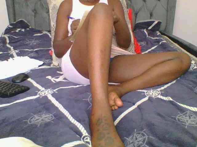 Silentqueen93 webcam