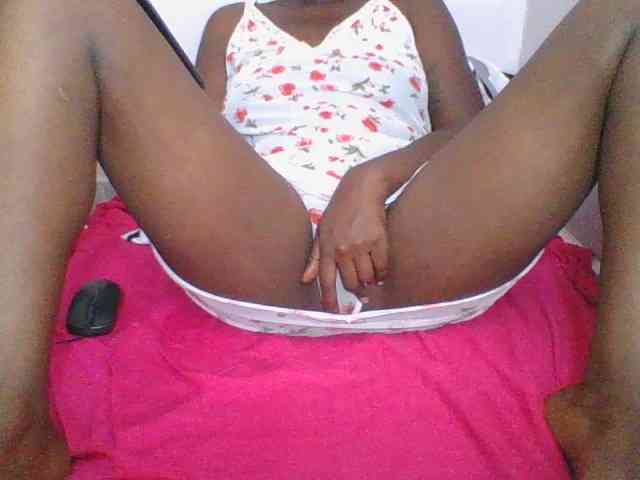 Silentqueen93 webcam