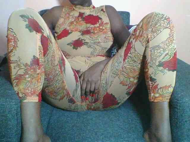 Silentqueen93 webcam