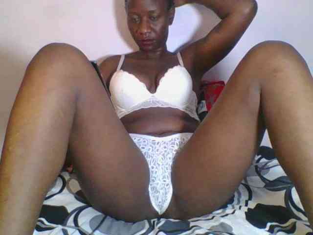 Silentqueen93 webcam