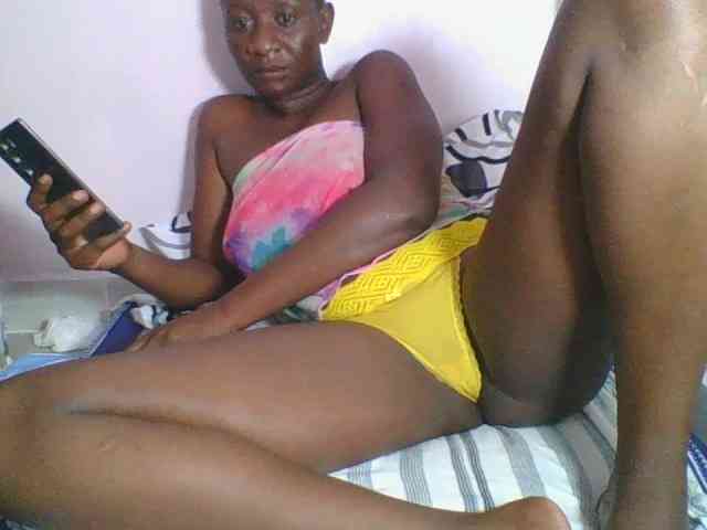 Silentqueen93 webcam