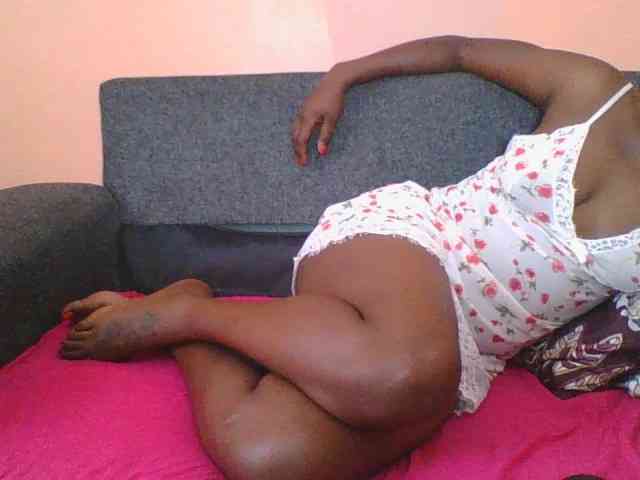 Silentqueen93 webcam