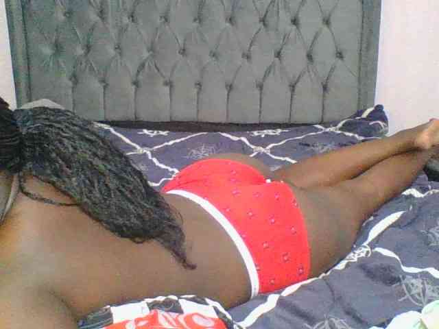 Silentqueen93 webcam