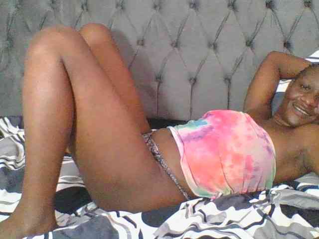 Silentqueen93 webcam