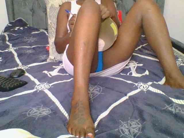 Silentqueen93 webcam