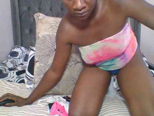 Silentqueen93 webcam