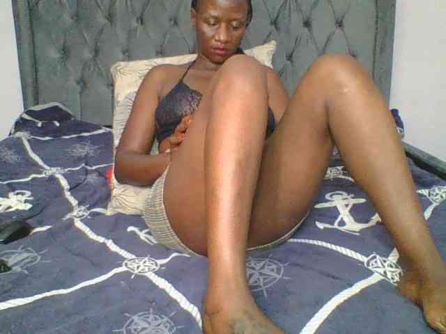 Silentqueen93 webcam