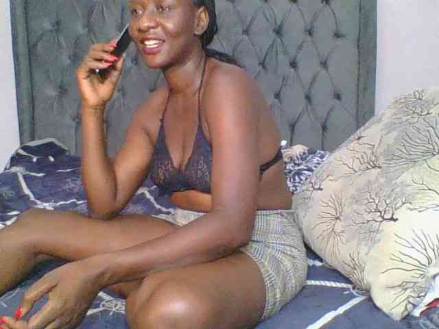 Silentqueen93 webcam