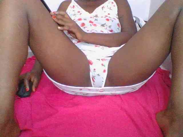 Silentqueen93 webcam