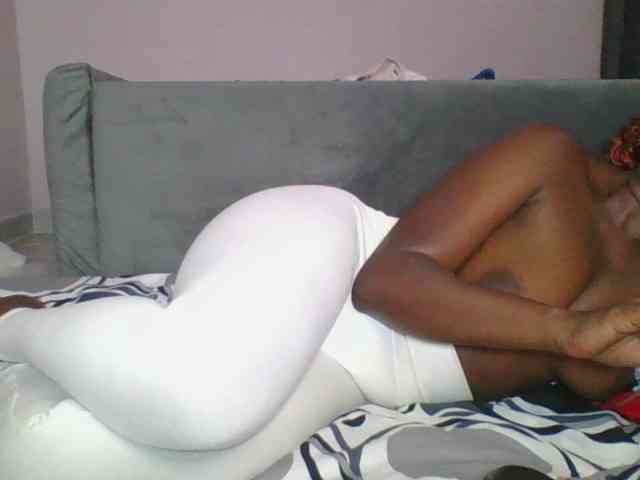 Silentqueen93 webcam