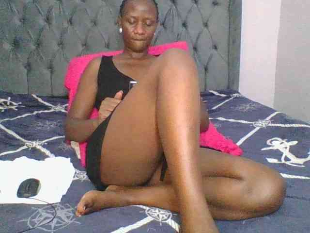 Silentqueen93 webcam
