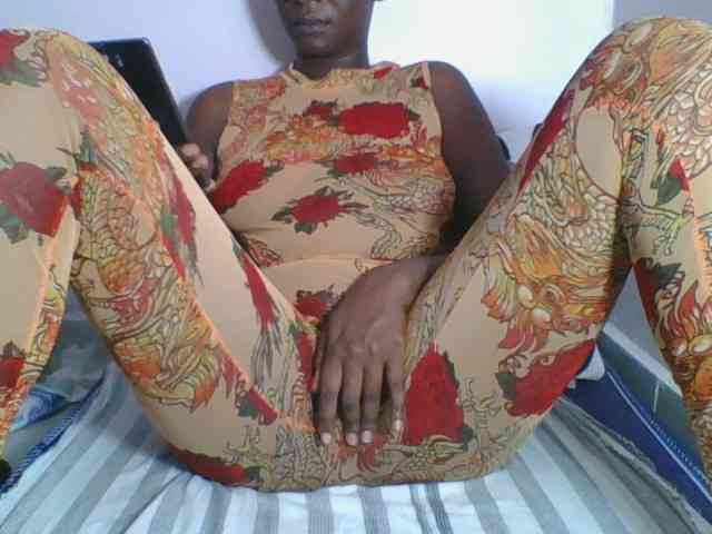Silentqueen93 webcam