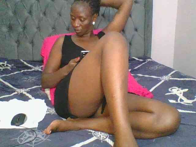 Silentqueen93 webcam