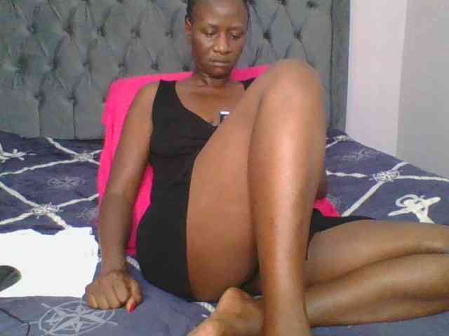 Silentqueen93 webcam