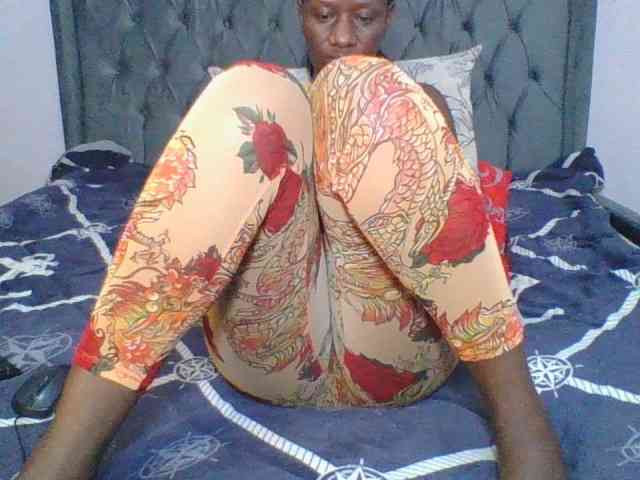 Silentqueen93 webcam