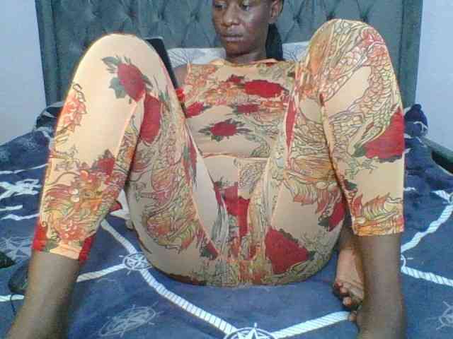 Silentqueen93 webcam
