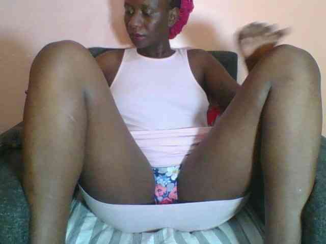 Silentqueen93 webcam