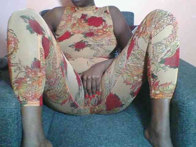 Silentqueen93 webcam