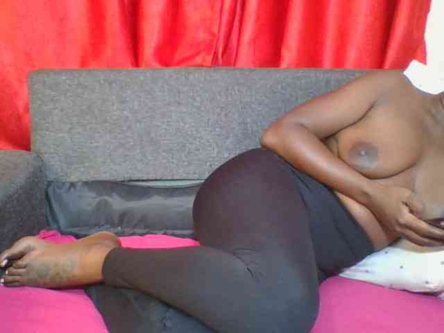 Silentqueen93 webcam