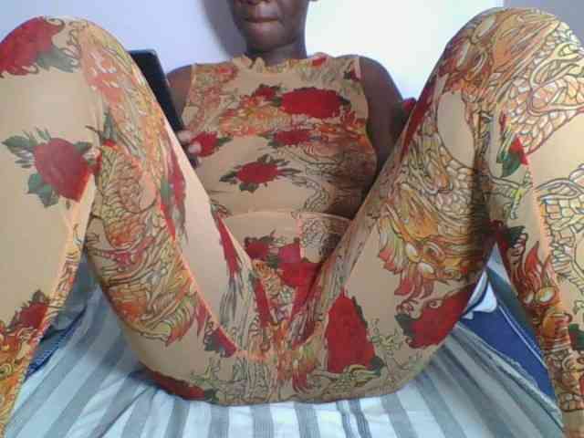 Silentqueen93 webcam